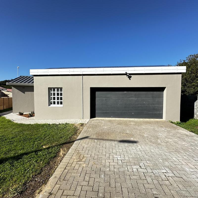 5 Bedroom Property for Sale in Groot Brakrivier Central Western Cape